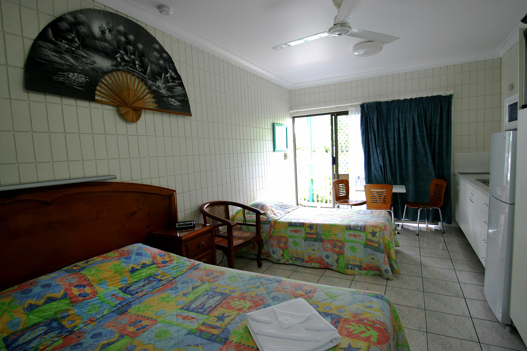 Tropical Palms Resort & 4Wd Hire Picnic Bay Eksteriør billede